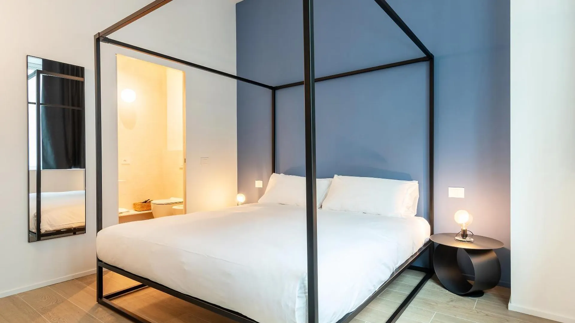 Easyhomes-City Centre Suites ميلان
